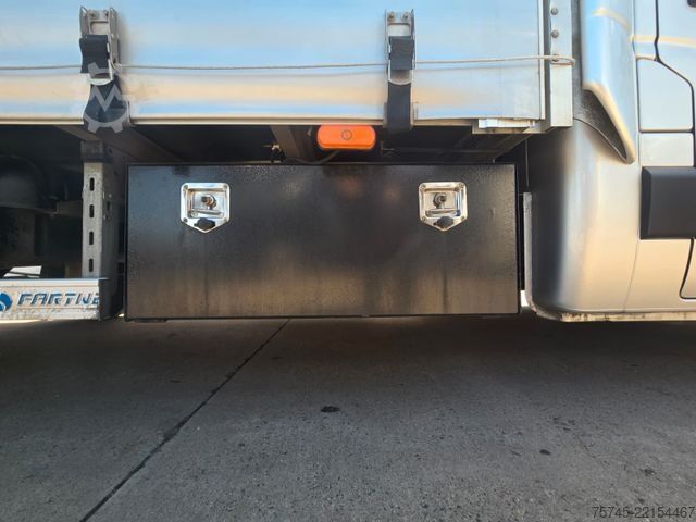 Curtain sider van RENAULT MASTER * PR+PL * SCHLAFKABINE * KLIMA * TEMP*TOP