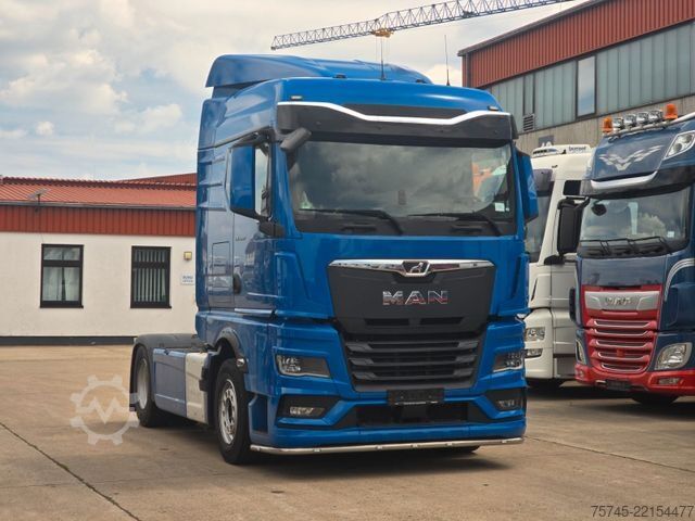 Standard tractor unit MAN TGX 18.510 * ACC * TOP * 2X TANK * NAVI*RETARDER