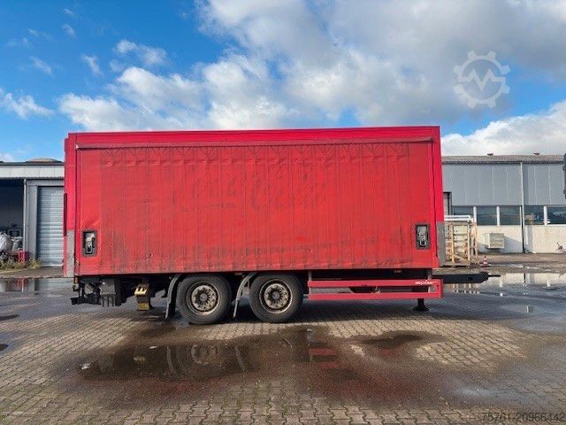 Open trailer with tarp SPIER ZGL 290 Hochgekuppelt