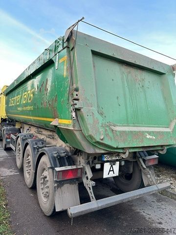 Tipper semitrailer SCHMITZ CARGOBULL SKI 24 SL 8.2     32 cbm Stahl