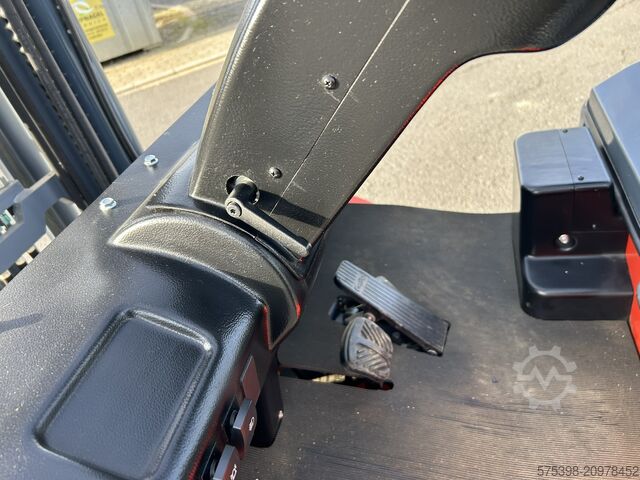 Stapler 3t  4,8m Seitenschieber Mima MK 30