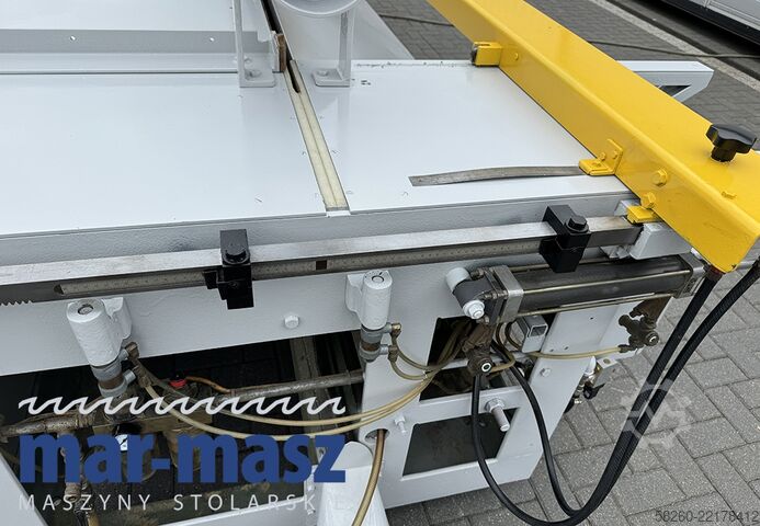 Board edger circular saw  