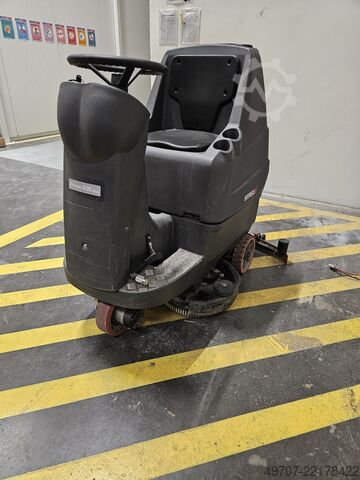 Ride-on floor scrubber driers HYPER XTREME 4100 (Basic) Weidner BS1 08500BF 4100nm2