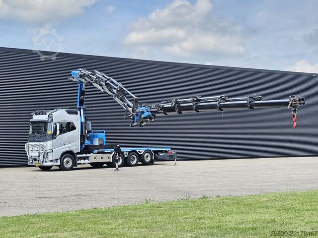 Crane truck Volvo FH 16 750 8x4 / RETARDER / FASSI 71 TM + JIB
