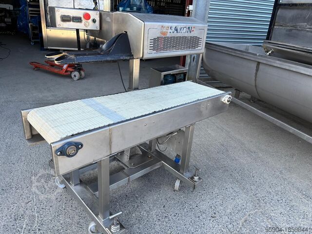 Conveyor belt Saxon Bag Sealer With Conveyor 