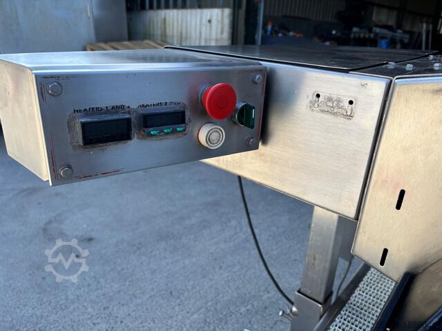 Conveyor belt Saxon Bag Sealer With Conveyor 