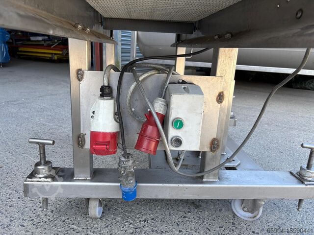 Conveyor belt Saxon Bag Sealer With Conveyor 