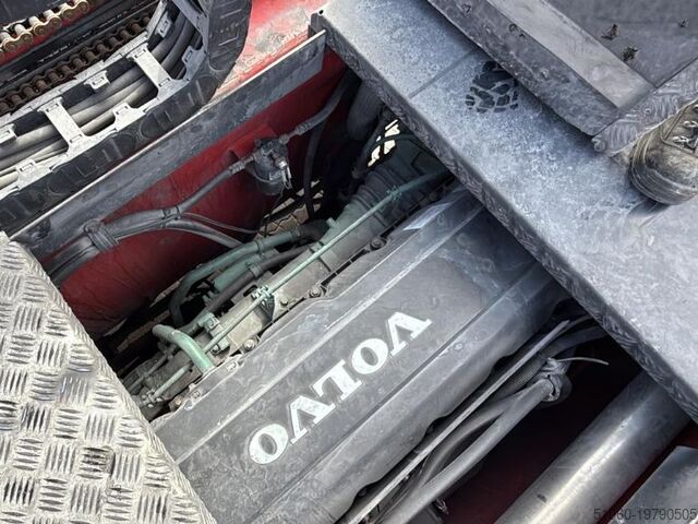 Full-container reach stacker Kalmar DRF400-60C5