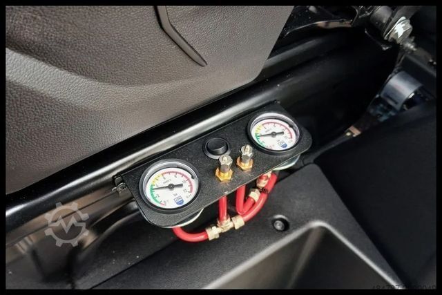 Curtain sider van RENAULT Master Pritsche Plane 8 PALBackSleeper LBW