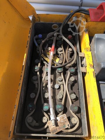 Electric Pallet Trucks Jungheinrich ERE120 | 2400mm