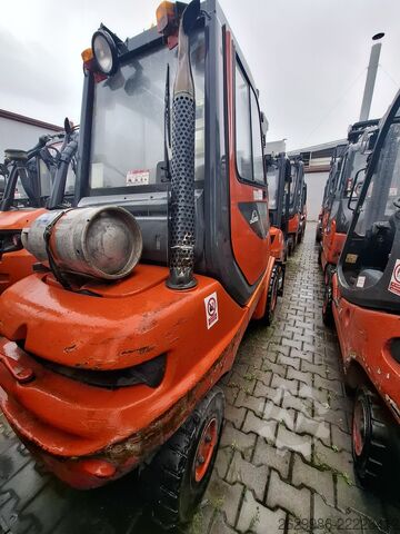 Stacker Linde H30T