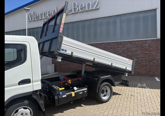 Tipper FUSO 3C15