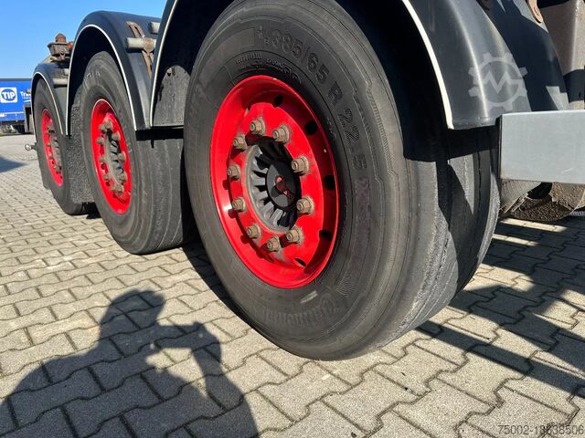 Container transportation Burg 20FT / 20FT SWAP ADR, 3.690kg, SAF INTRADISC, 2...