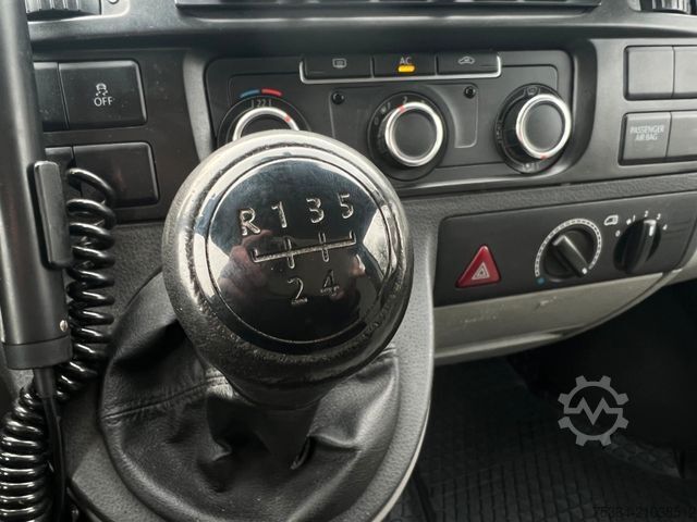 Kleinbus VOLKSWAGEN T5 Kombi 2.0 Tdi Lang 9 Sitze Klima Schiebetür