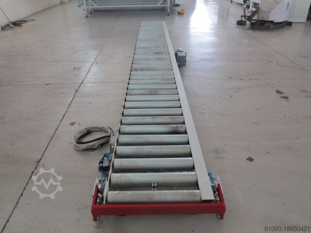 MOTORIZED ROLLER CONVEYOR ON THE GROUND SIRIO 
