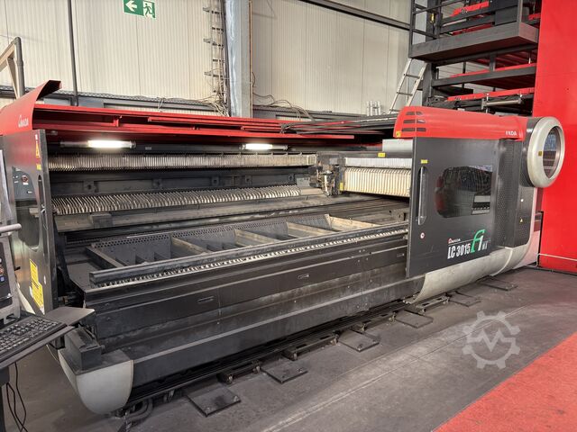 Laserschneidmaschine Amada LC 3015F1 NT + ASLUL 300 F1