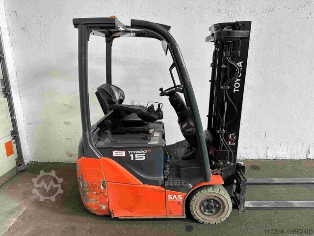 Electric 3-wheel forklift Toyota 8FBE15T - TRIPLEX 4,3 m