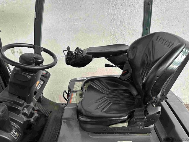 Electric 3-wheel forklift Toyota 8FBE15T - TRIPLEX 4,3 m