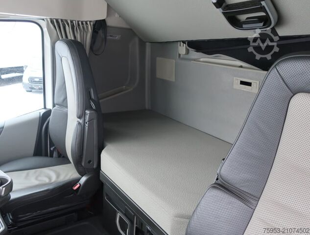 Standard SZM Volvo FH 500 Aero TC Leder Alufelgen LED Retarder