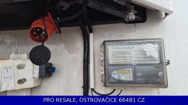 Kühlauflieger SCHMITZ CARGOBULL SKO 24/L - 13.4 FP60 + VECTOR 1550 + LIFTACHSE