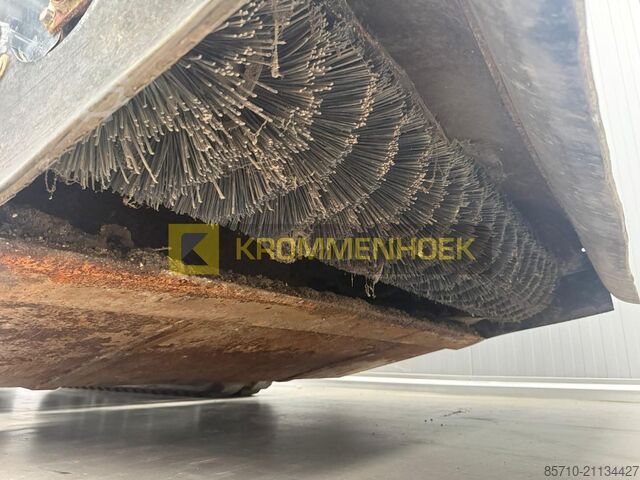 Kehrmaschine Bobcat 72 Sweeper Bucket