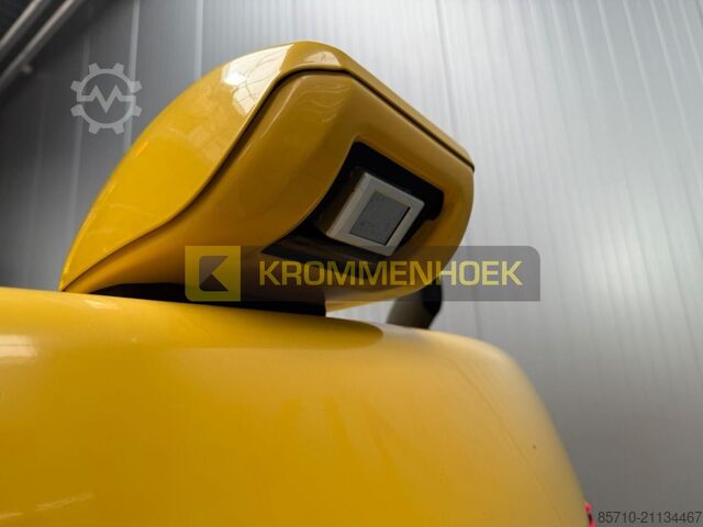 Radbagger Komatsu PW 98 MR-10