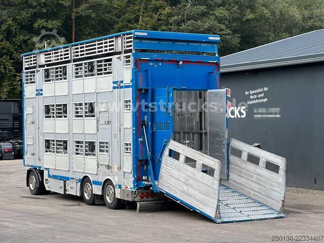 Pferdeanhänger PEZZIOLI RBA31 3.Stock Viehanhänger, Hubdach, Tränke