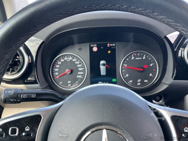Minibus Mercedes-Benz T 180 d PROGRESSIVE Klima LED Kamera Sitzh.
