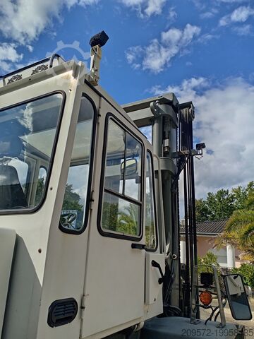 4-wheel forklift Svetruck 1060-30