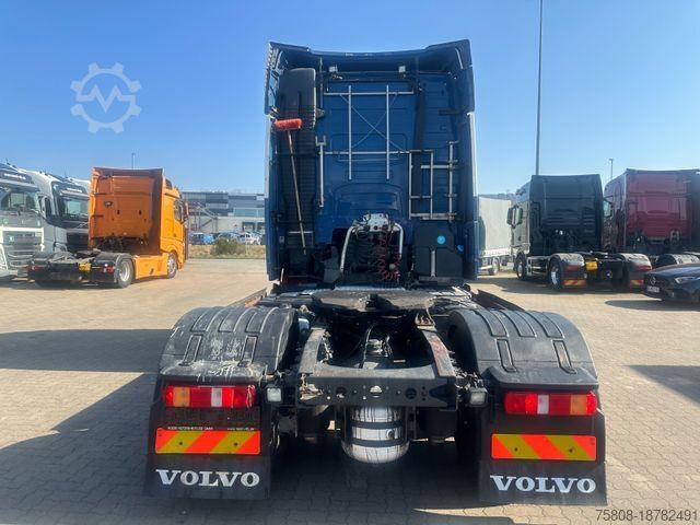 Standard tractor unit VOLVO FH460 Globetrotter ACC I-Park PTO Hydraulik