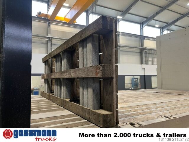 Tieflader-Sattelauflieger  Göbel LPRS 24, 3-A-Tieflader, 1-A-liftbar,  mit