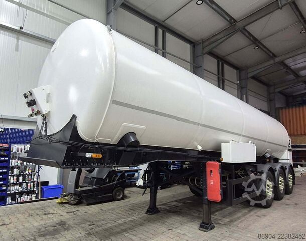 Oxygen, nitrogen gas tank semi-trailer CRYOBASE GmbH gas tank semi-trailer for oxygen