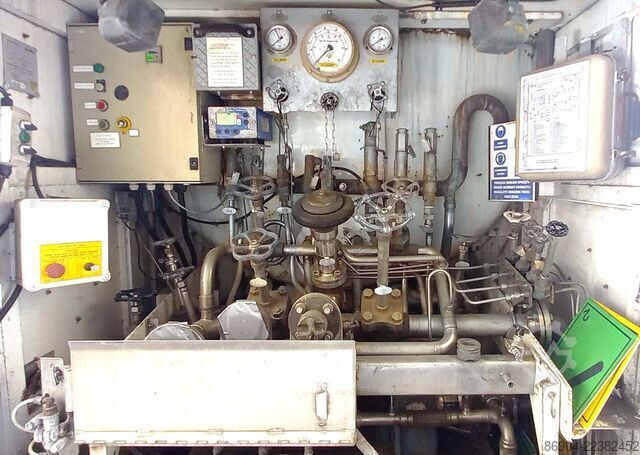 Oxygen, nitrogen gas tank semi-trailer CRYOBASE GmbH gas tank semi-trailer for oxygen