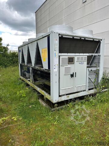 Aircooled packaged Chiller Carrier 30 RBP550R