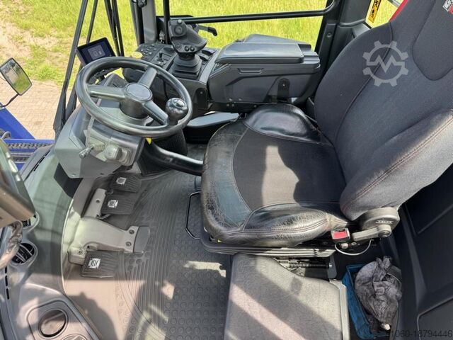 Full-container reach stacker Kalmar DRG420-60S5