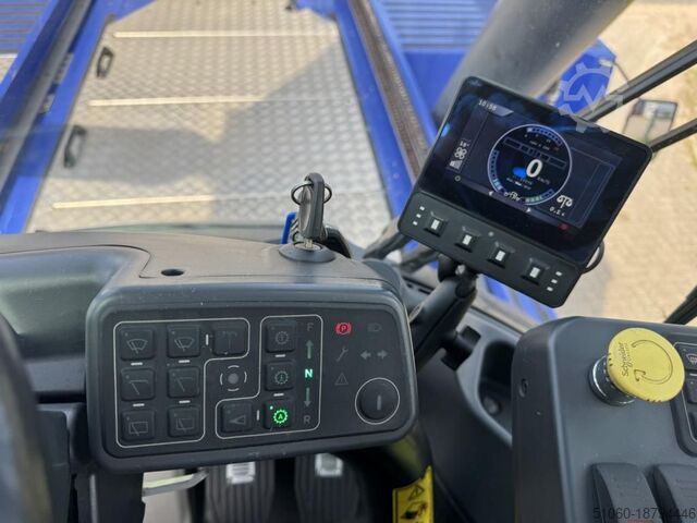 Full-container reach stacker Kalmar DRG420-60S5