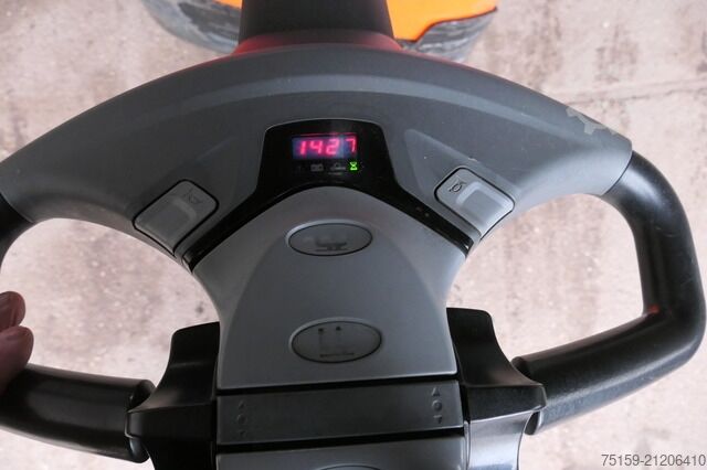 Hochhubwagen bt SWE 080L Batterie 44/2021