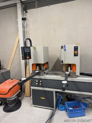 2-head corner welding machine for frames WD 720 2 kops Hoeklasmachine voor ku 