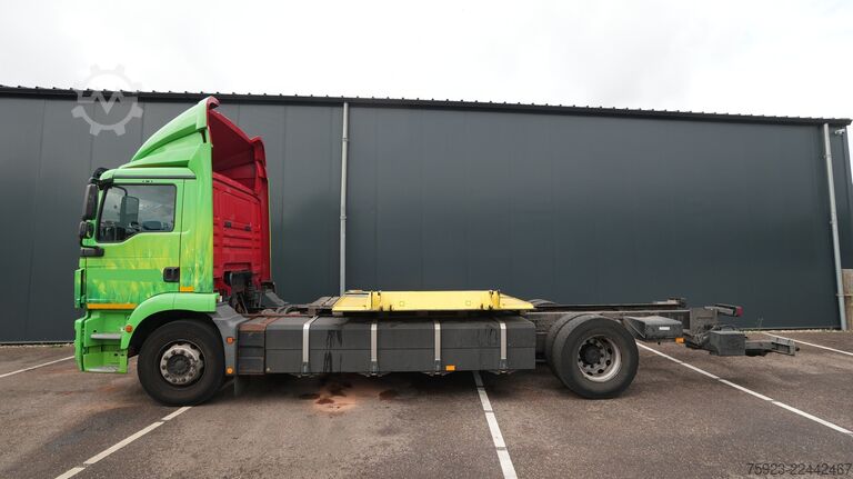 Chassis with cab Emoss 1824 electric chassis truck 188.300km