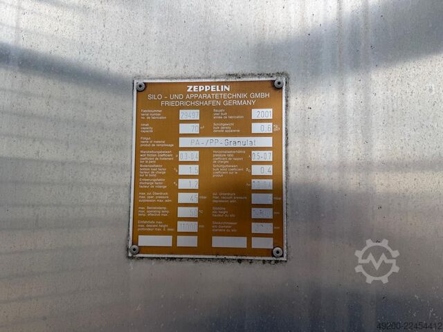 Stainless steel silos Zeppelin Edelstahlsilos 70 m³
