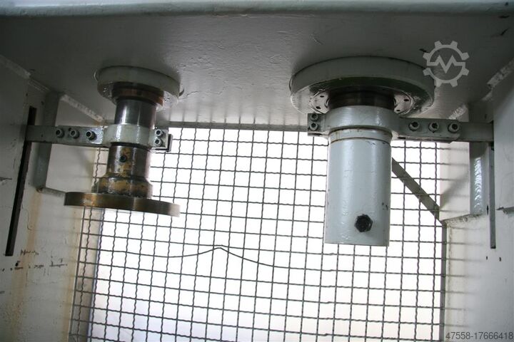 Double-Column Presse LAUFFER & BUTSCHER RA 80/30