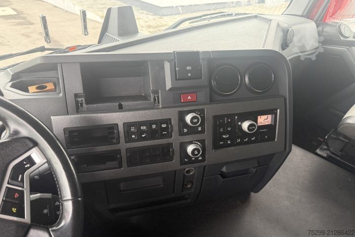 LKW mit Pritsche & Plane Renault T460 4x2 Plane/HB / Swiss-Vehicle