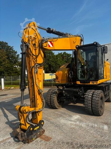 Mobile excavator CATERPILLAR M318-07 Erst 2800 Betriebsstunden