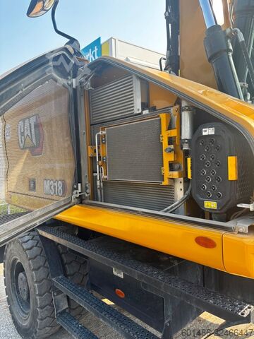 Mobile excavator CATERPILLAR M318-07 Erst 2800 Betriebsstunden