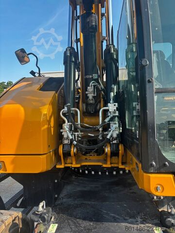 Mobile excavator CATERPILLAR M318-07 Erst 2800 Betriebsstunden
