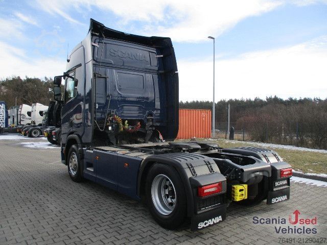 Standard tractor unit Scania R 460 A4x2NA