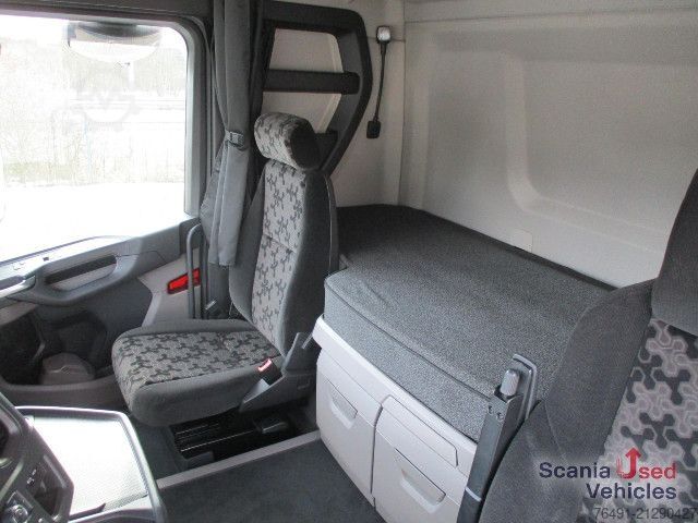 Standard tractor unit Scania R 460 A4x2NA