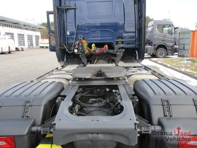 Standard tractor unit Scania R 460 A4x2NA