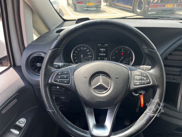 Panel van Mercedes-Benz Vito 116 CDI / L2H1 / Frigo / Gekoelde laadbak