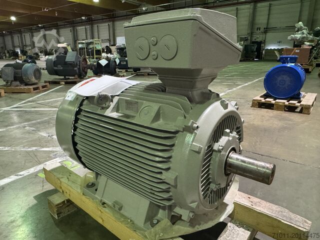 Electric motor Siemens 1LE16032DB690AK4-Z